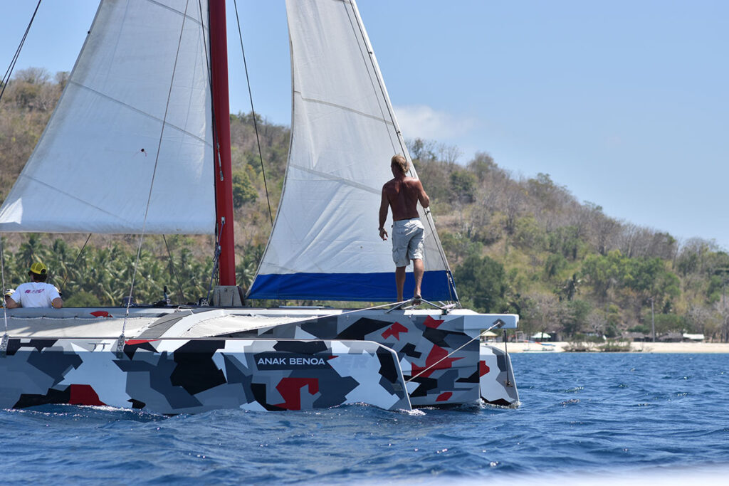 anak-benoa-trimaran-bali-sailing