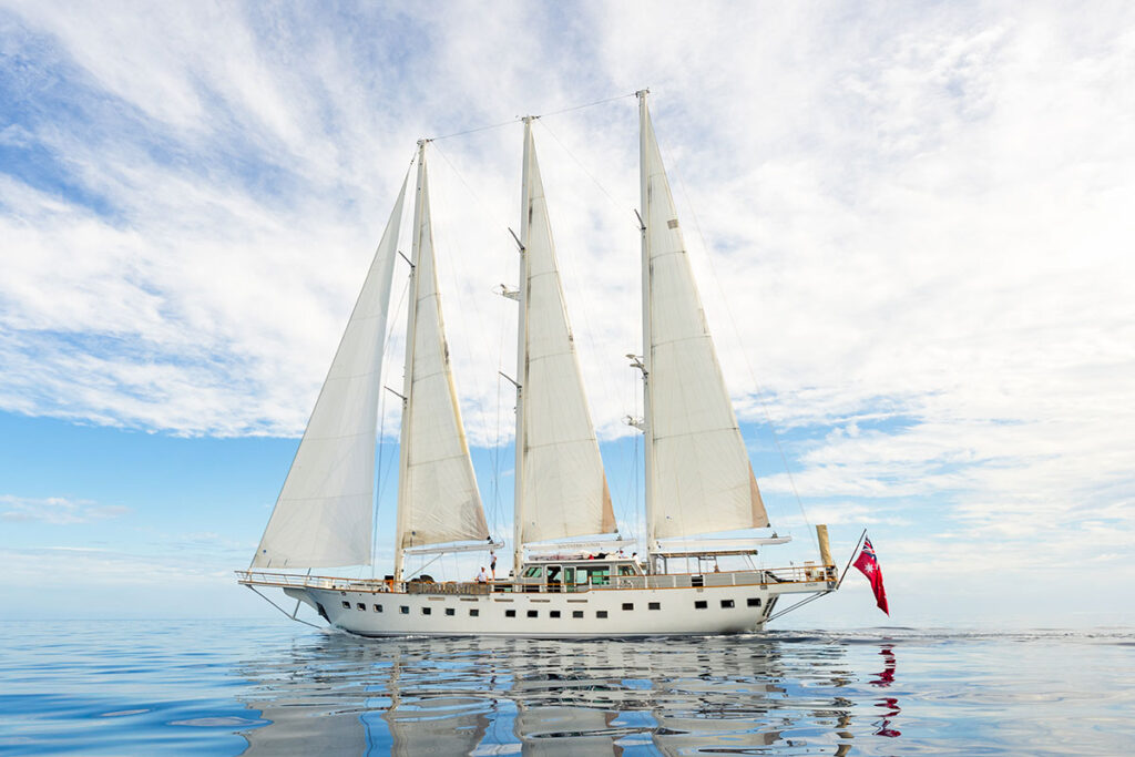 Southern-Cloud-Yacht-side-ocean-view