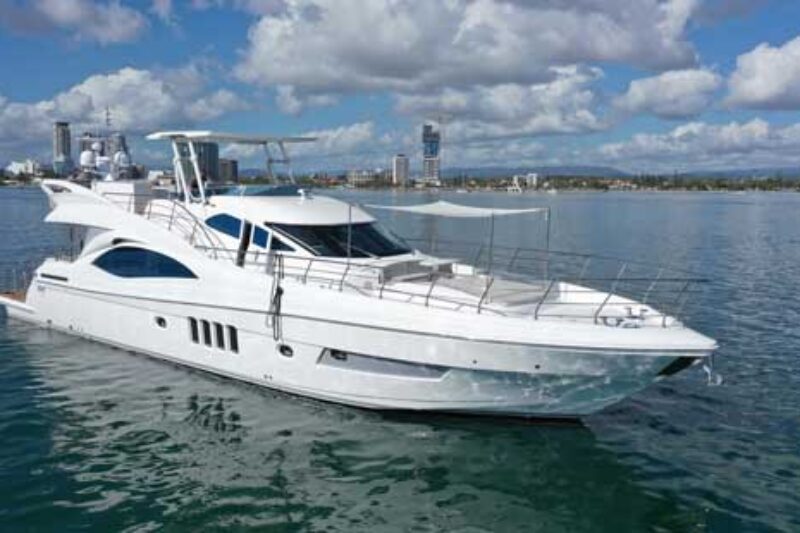 ava-luxury-motor-yacht-charter-01
